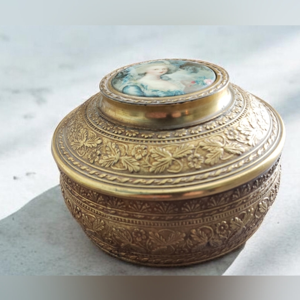 1930s Marie Antoinette Mirrored Brass Trinket Powder Box